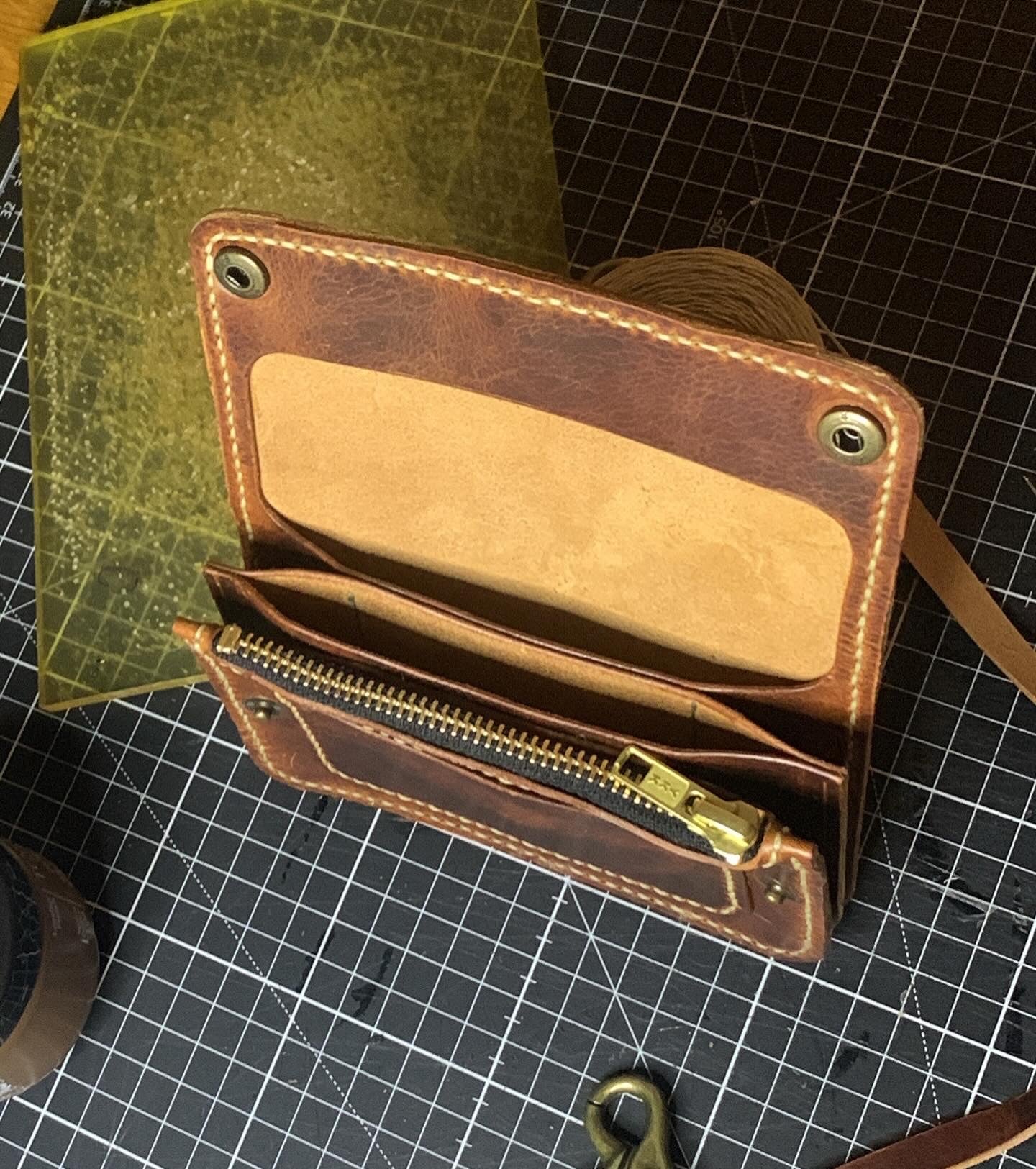 Mid size Trucker Wallet SE003