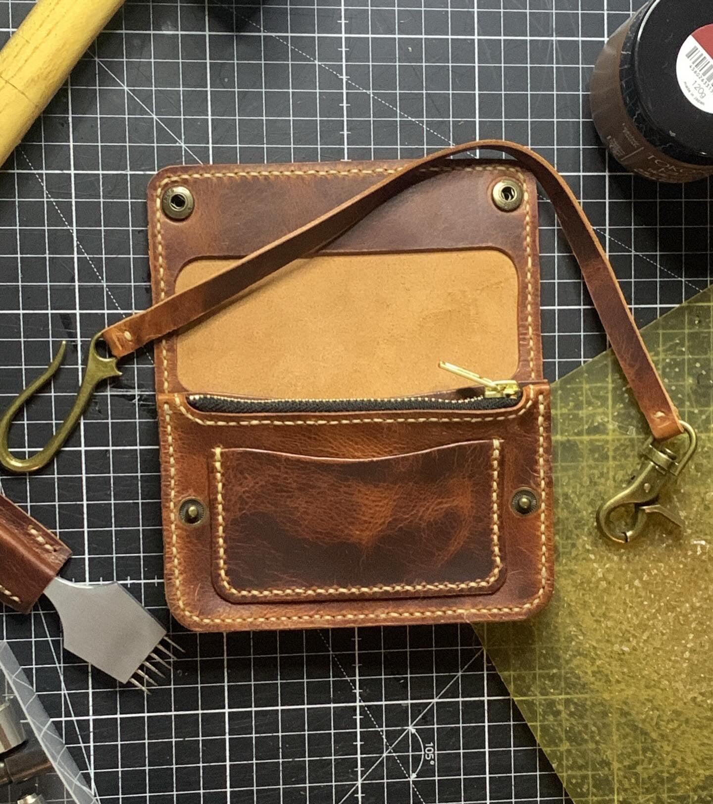 Mid size Trucker Wallet SE003
